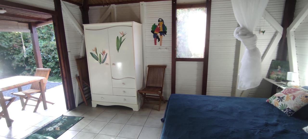 Bungalow Tout Confort Avec Piscine Partagee A 5 Mn De La Mer Saint-Francois  Luaran gambar