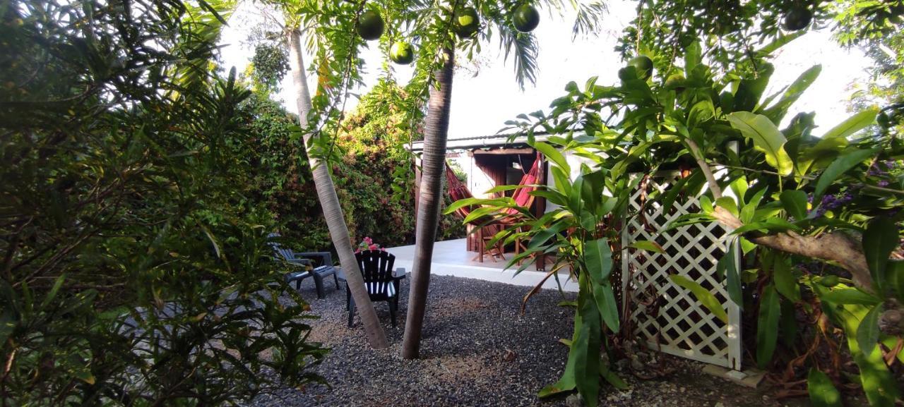 Bungalow Tout Confort Avec Piscine Partagee A 5 Mn De La Mer Saint-Francois  Luaran gambar