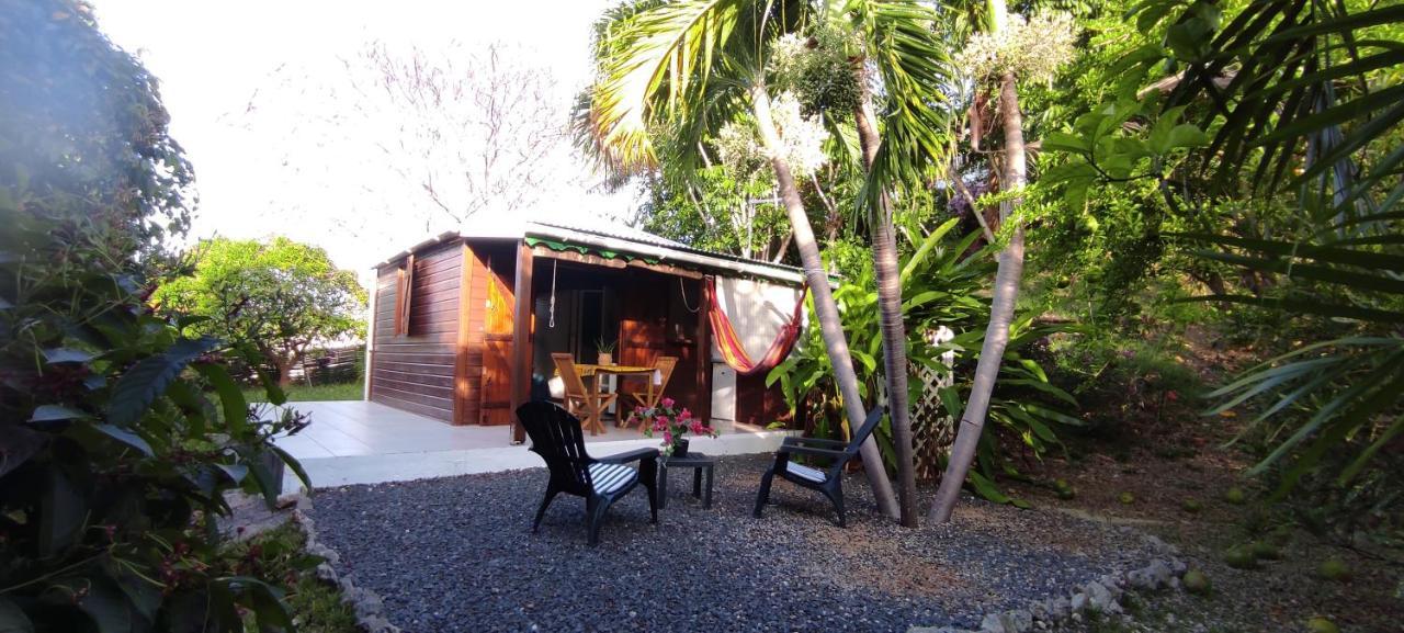 Bungalow Tout Confort Avec Piscine Partagee A 5 Mn De La Mer Saint-Francois  Luaran gambar