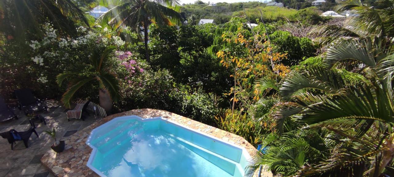 Bungalow Tout Confort Avec Piscine Partagee A 5 Mn De La Mer Saint-Francois  Luaran gambar